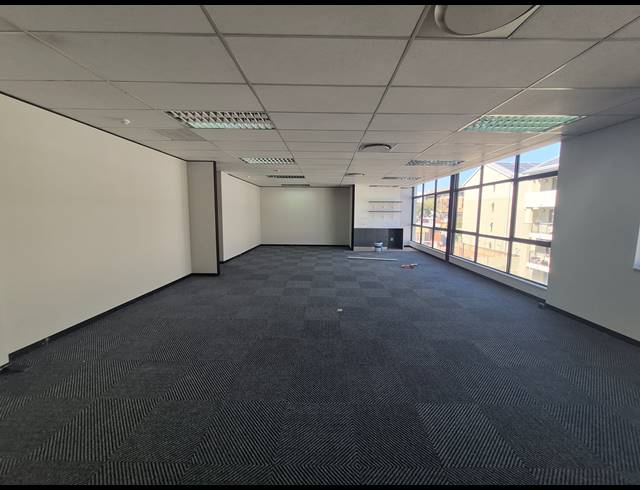 154M² OFFICE TO LET IN RIVONIA